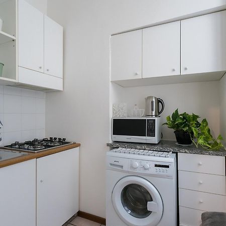 Love & Smile Apartment By Rent All Комо Екстериор снимка