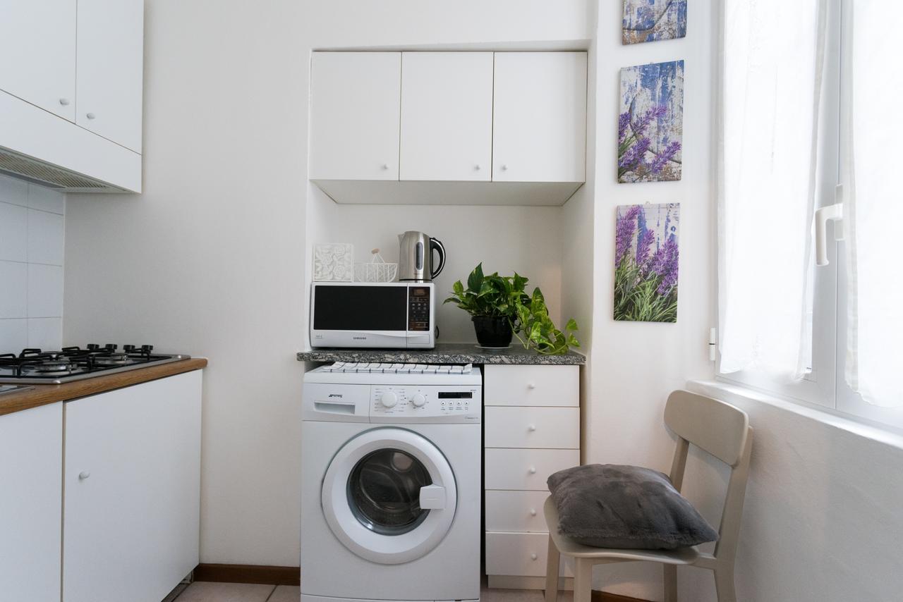 Love & Smile Apartment By Rent All Комо Екстериор снимка