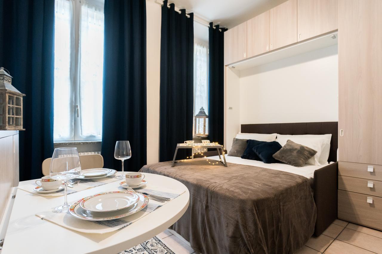 Love & Smile Apartment By Rent All Комо Екстериор снимка