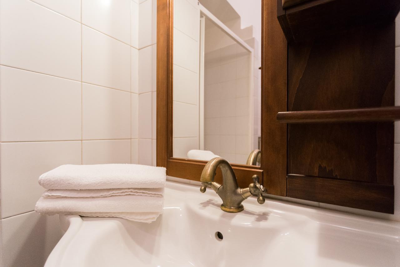 Love & Smile Apartment By Rent All Комо Екстериор снимка